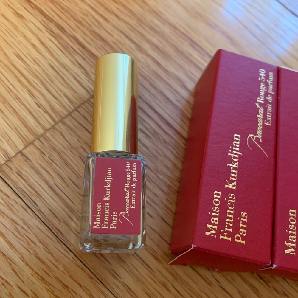 Maison Francis Kurkdjian Rouge 540 Red Packaging - Picture 2 of 7